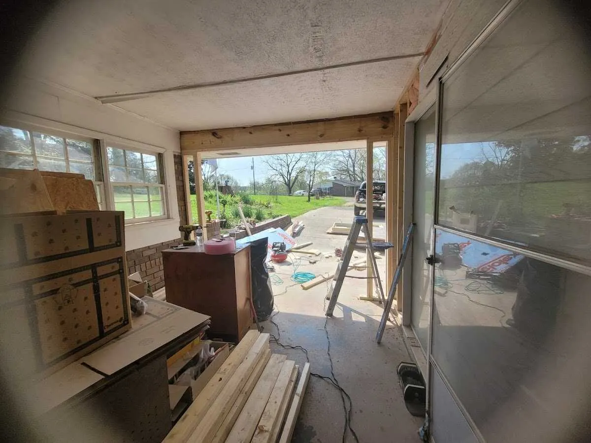 Air movers and dehumidifier for Water Mitigation Services in Clarkdale